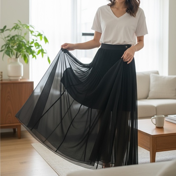 Karl Lagerfeld x Italia Independent Skirt
Black  ( label.is missing ) - Picture 1 of 5